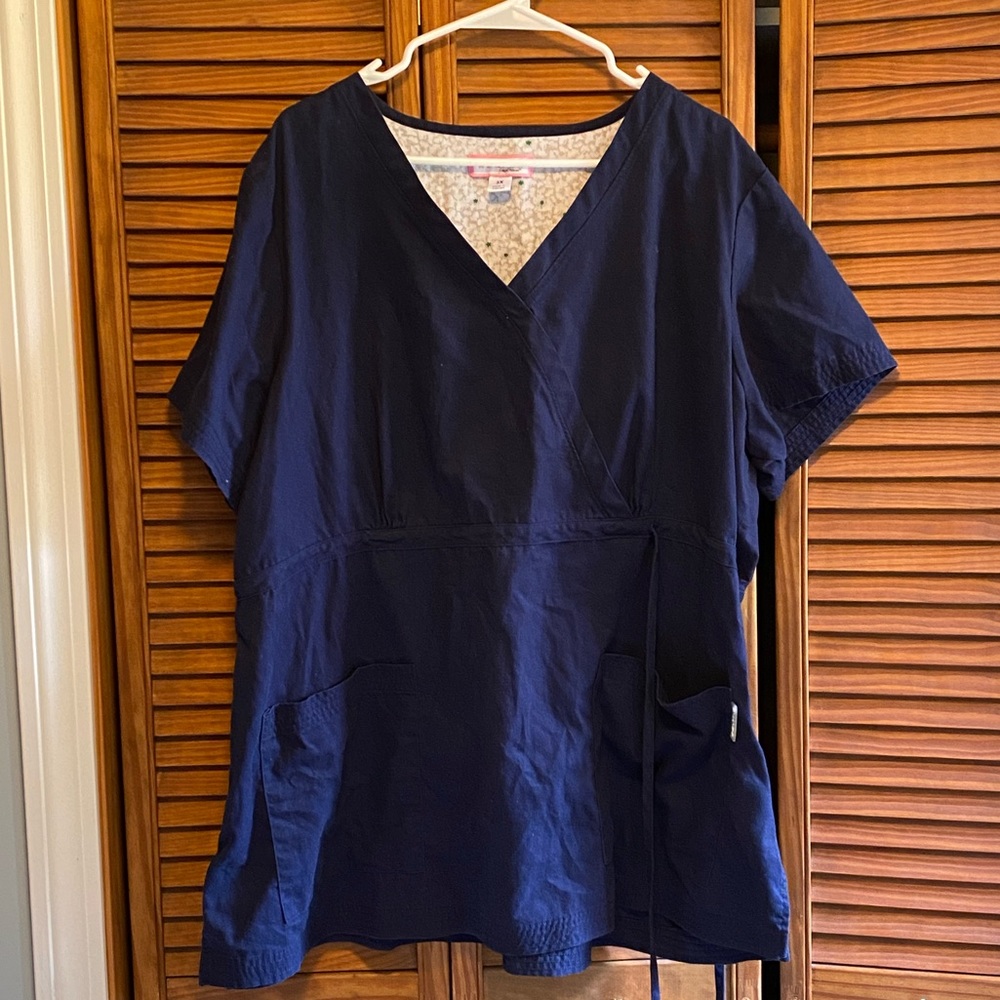 Navy blue 3X women’s scrub top by Koi